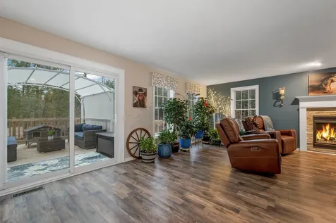 106 Meadow Road New Boston NH 03070