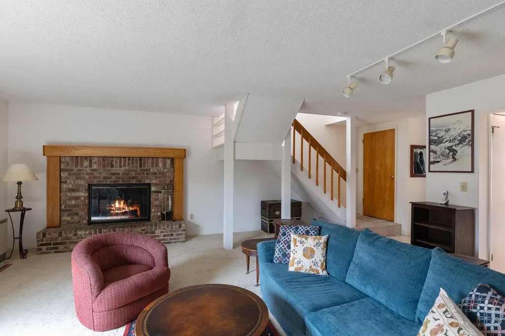 K5 Stonehedge Drive South Burlington VT 05403