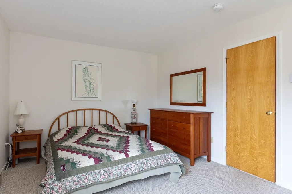 K5 Stonehedge Drive South Burlington VT 05403