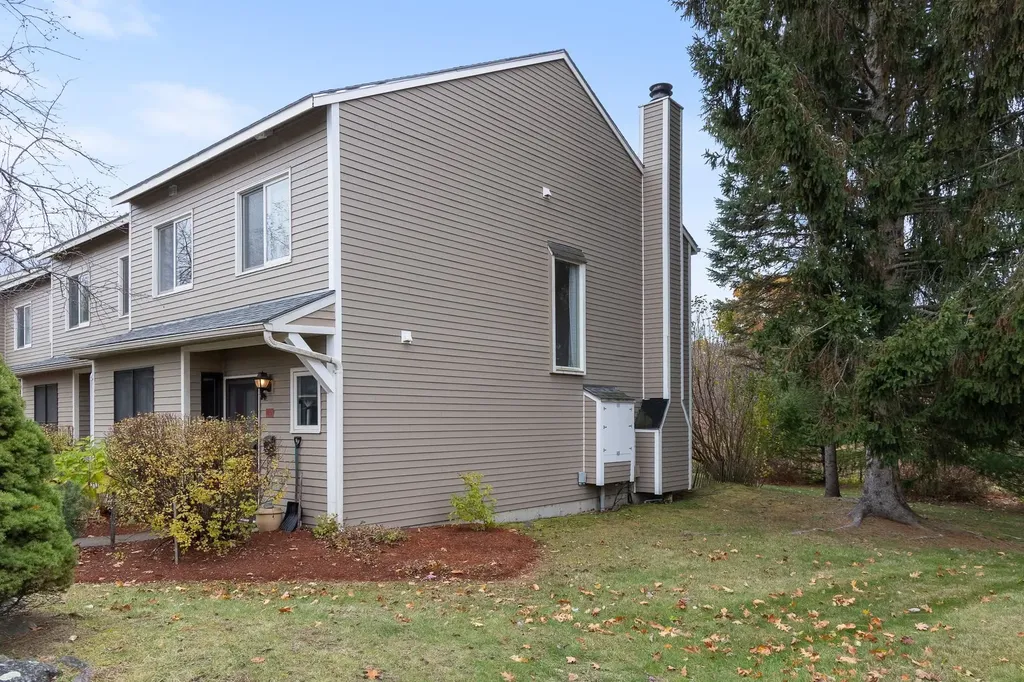 K5 Stonehedge Drive South Burlington VT 05403
