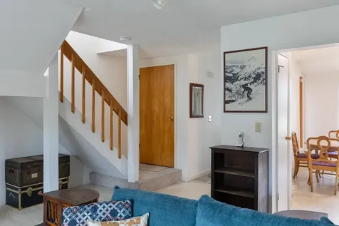 K5 Stonehedge Drive South Burlington VT 05403