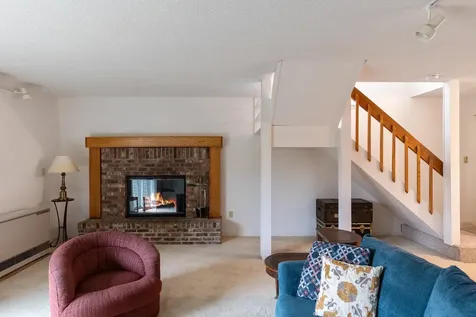 K5 Stonehedge Drive South Burlington VT 05403