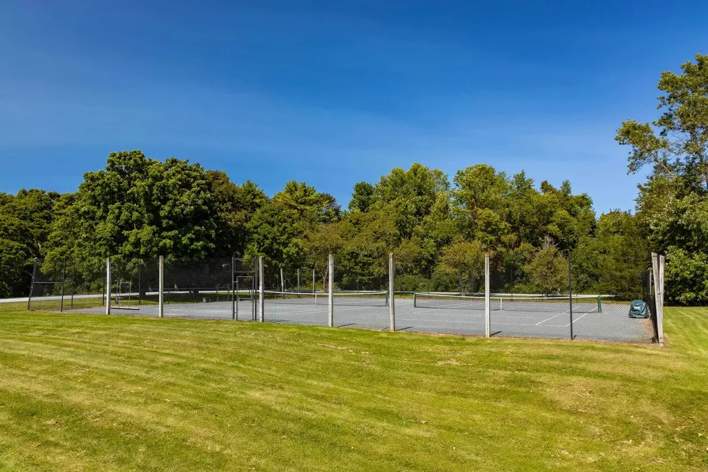 188 Mcneil Cove Road Charlotte VT 05445-0000