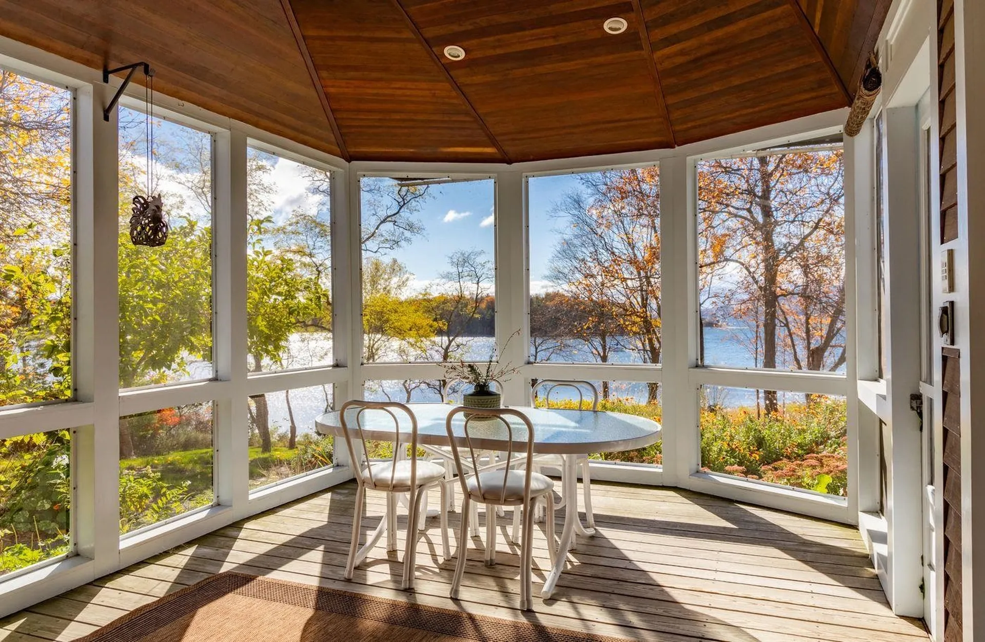 188 Mcneil Cove Road Charlotte VT 05445-0000