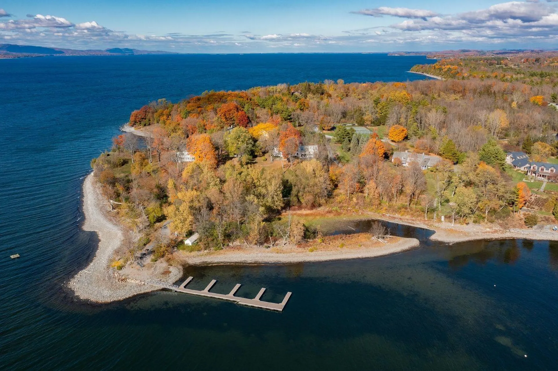 188 Mcneil Cove Road Charlotte VT 05445-0000