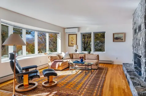 188 Mcneil Cove Road Charlotte VT 05445-0000