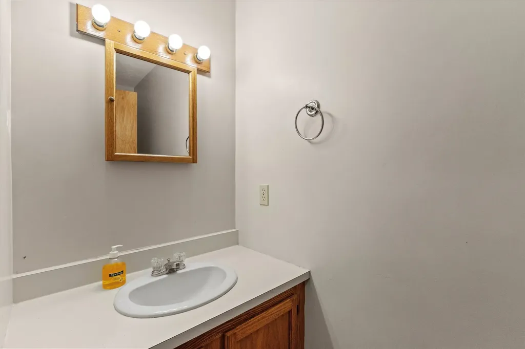 55 Tenney Mountain Road Plymouth NH 03264