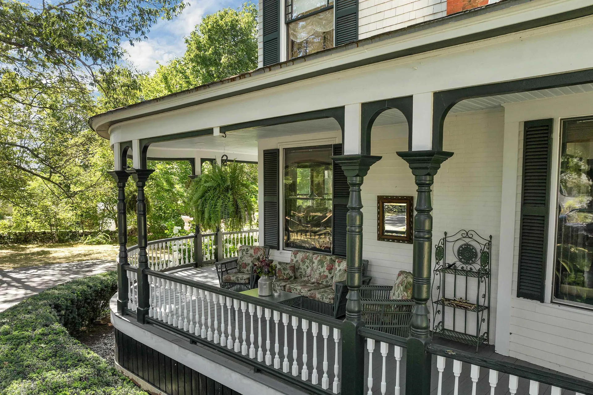 222 N. Main Street Wolfeboro NH 03894