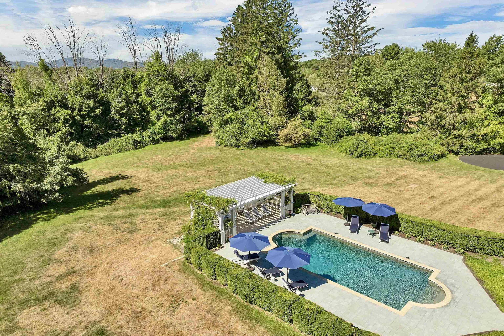 222 N. Main Street Wolfeboro NH 03894