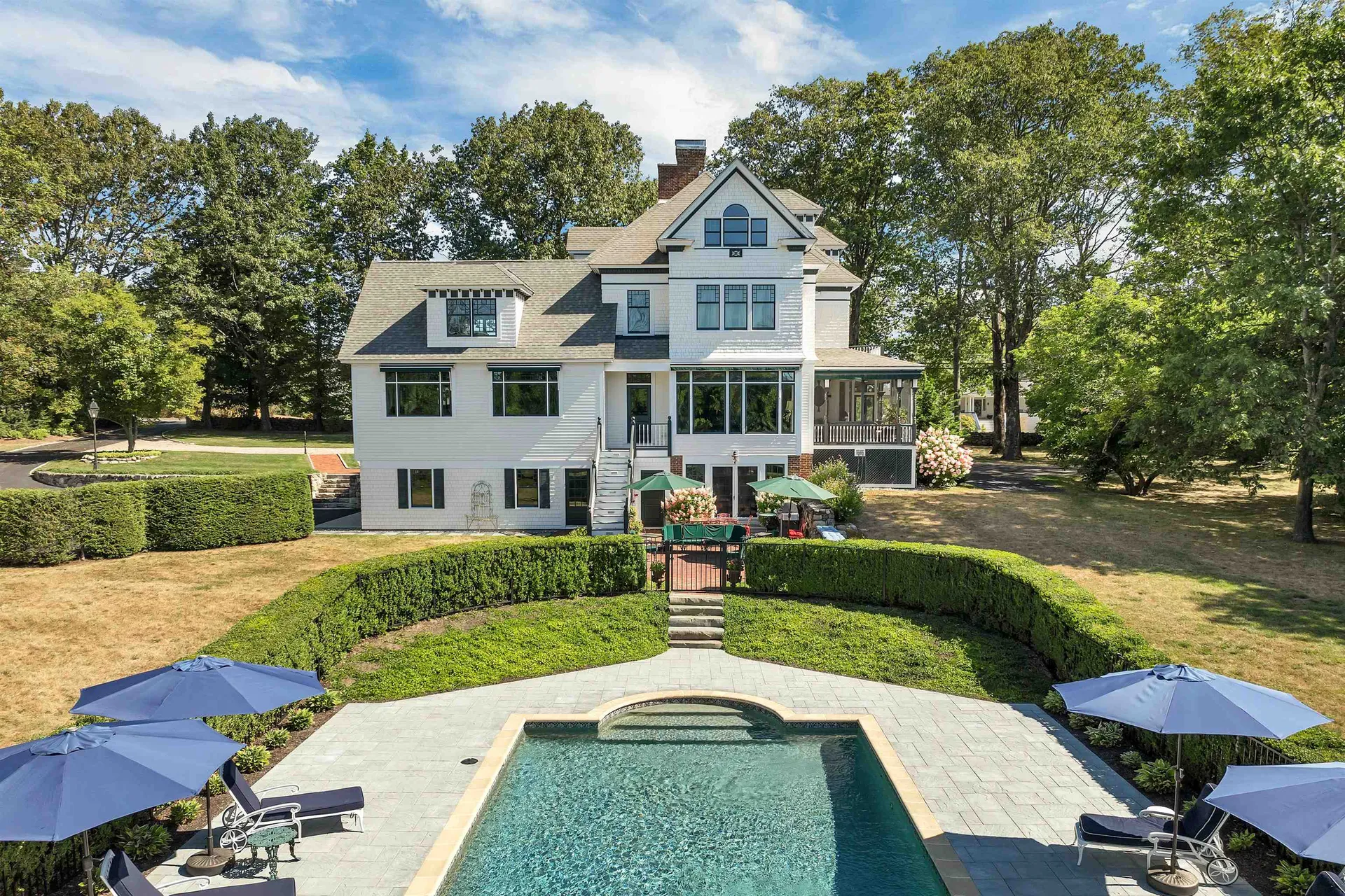 222 N. Main Street Wolfeboro NH 03894