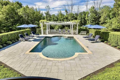 222 N. Main Street Wolfeboro NH 03894