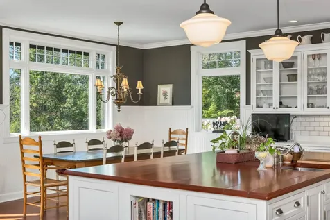 222 N. Main Street Wolfeboro NH 03894