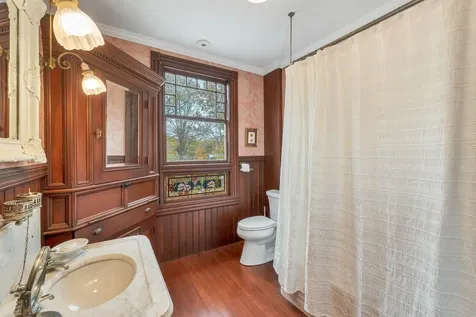 222 N. Main Street Wolfeboro NH 03894