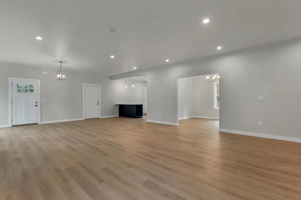 22 Sundorf Street Moultonborough NH 03254