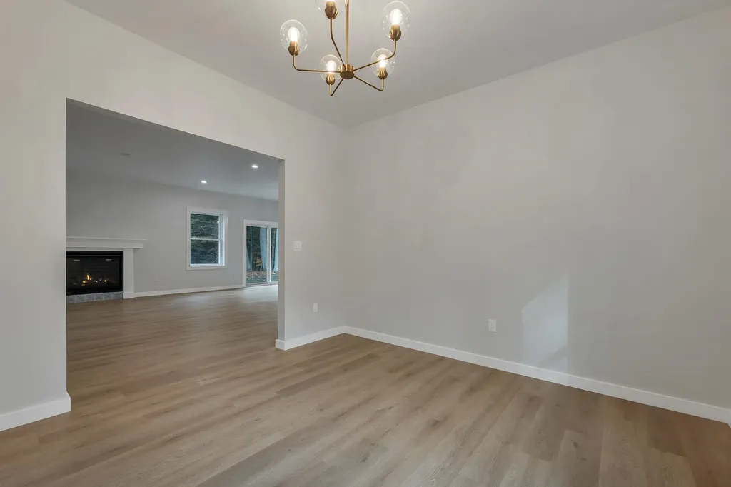 22 Sundorf Street Moultonborough NH 03254