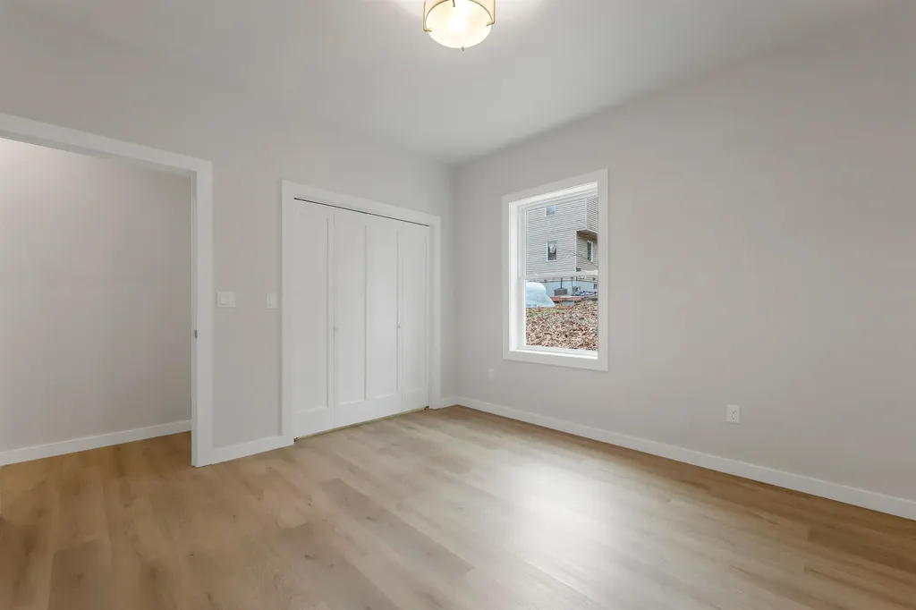 22 Sundorf Street Moultonborough NH 03254