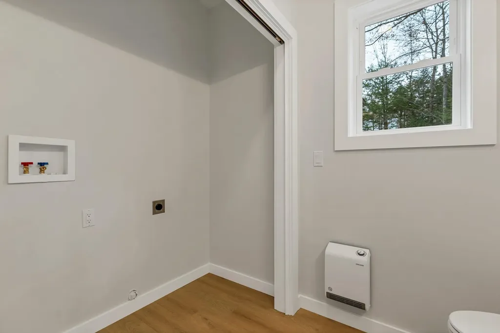 22 Sundorf Street Moultonborough NH 03254