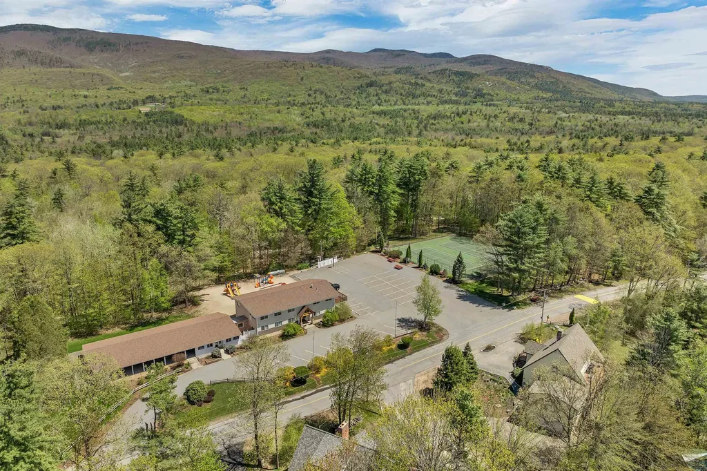 22 Sundorf Street Moultonborough NH 03254