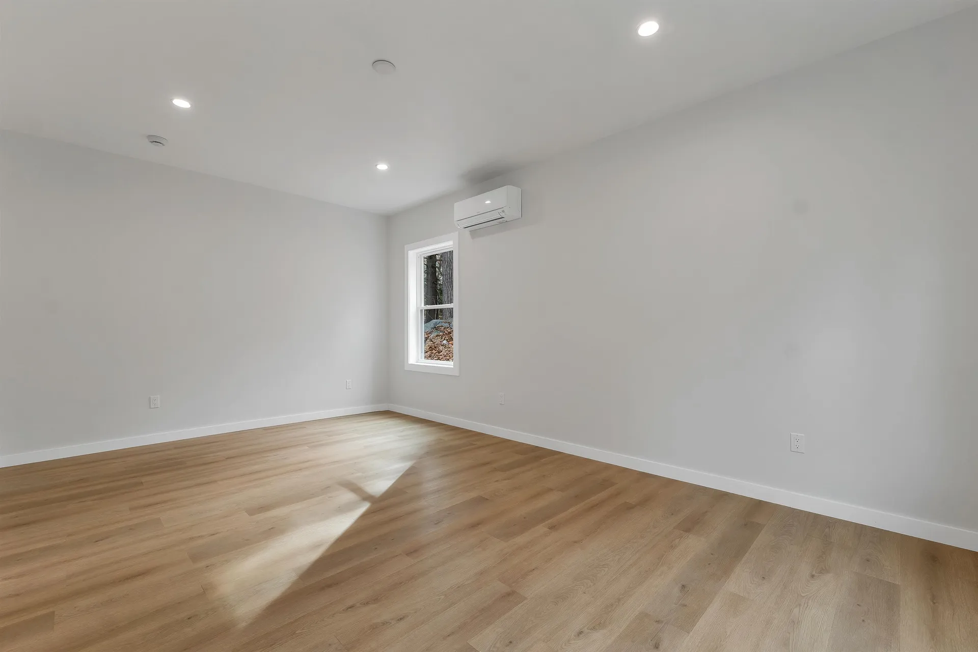 22 Sundorf Street Moultonborough NH 03254