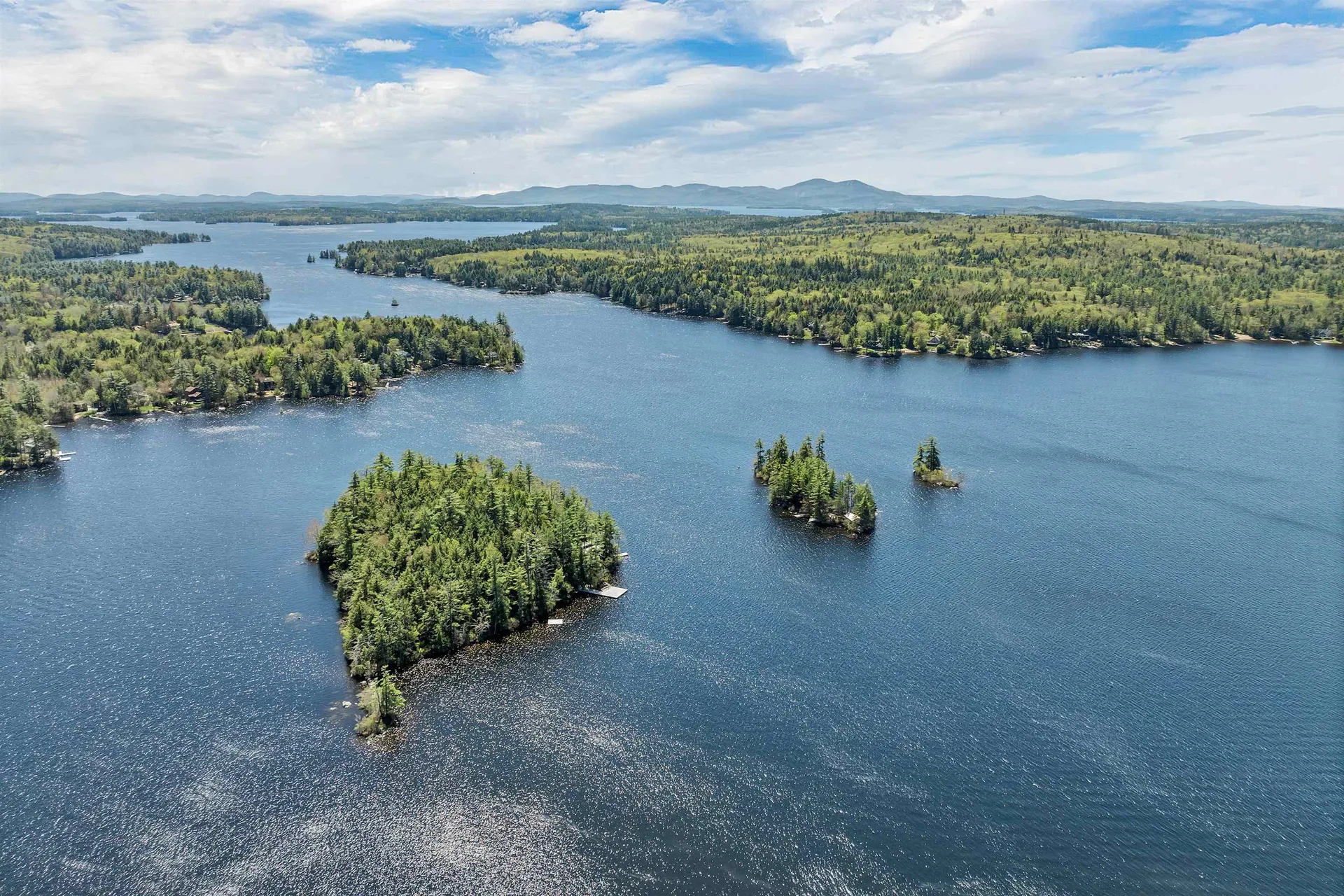 22 Sundorf Street Moultonborough NH 03254