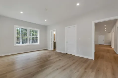 22 Sundorf Street Moultonborough NH 03254