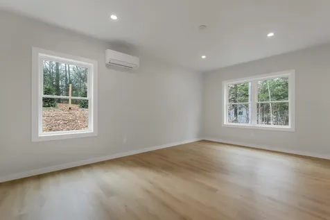 22 Sundorf Street Moultonborough NH 03254