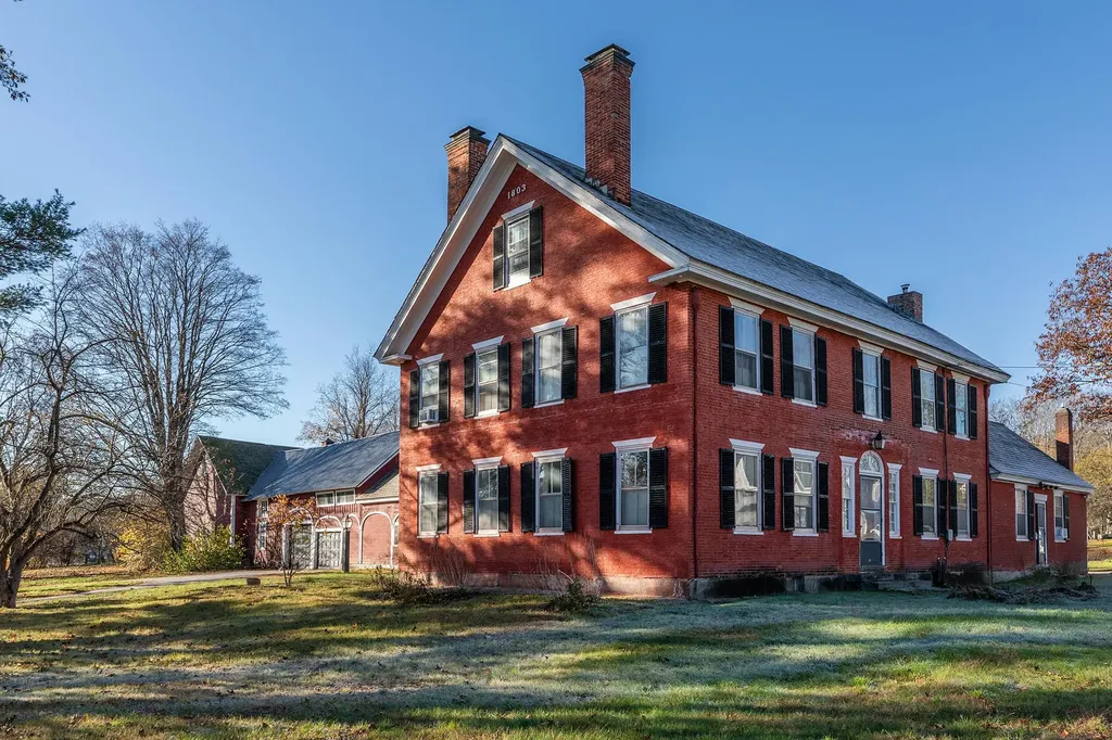 514 First Avenue Chester VT 05143