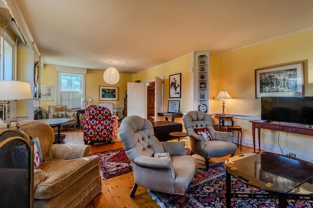 514 First Avenue Chester VT 05143