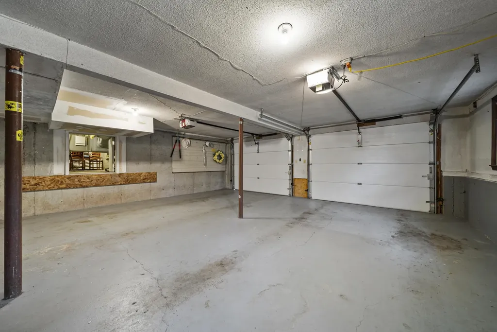 22 Winter Hill Road Goffstown NH 03045