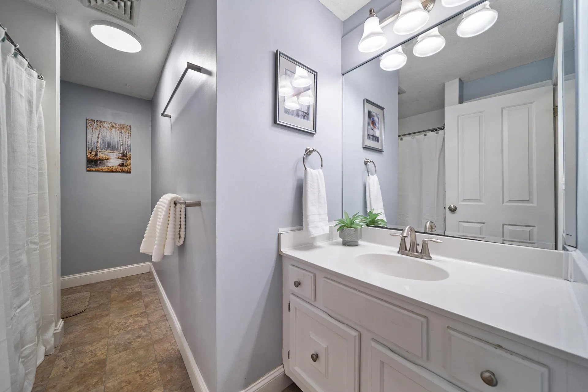 22 Winter Hill Road Goffstown NH 03045