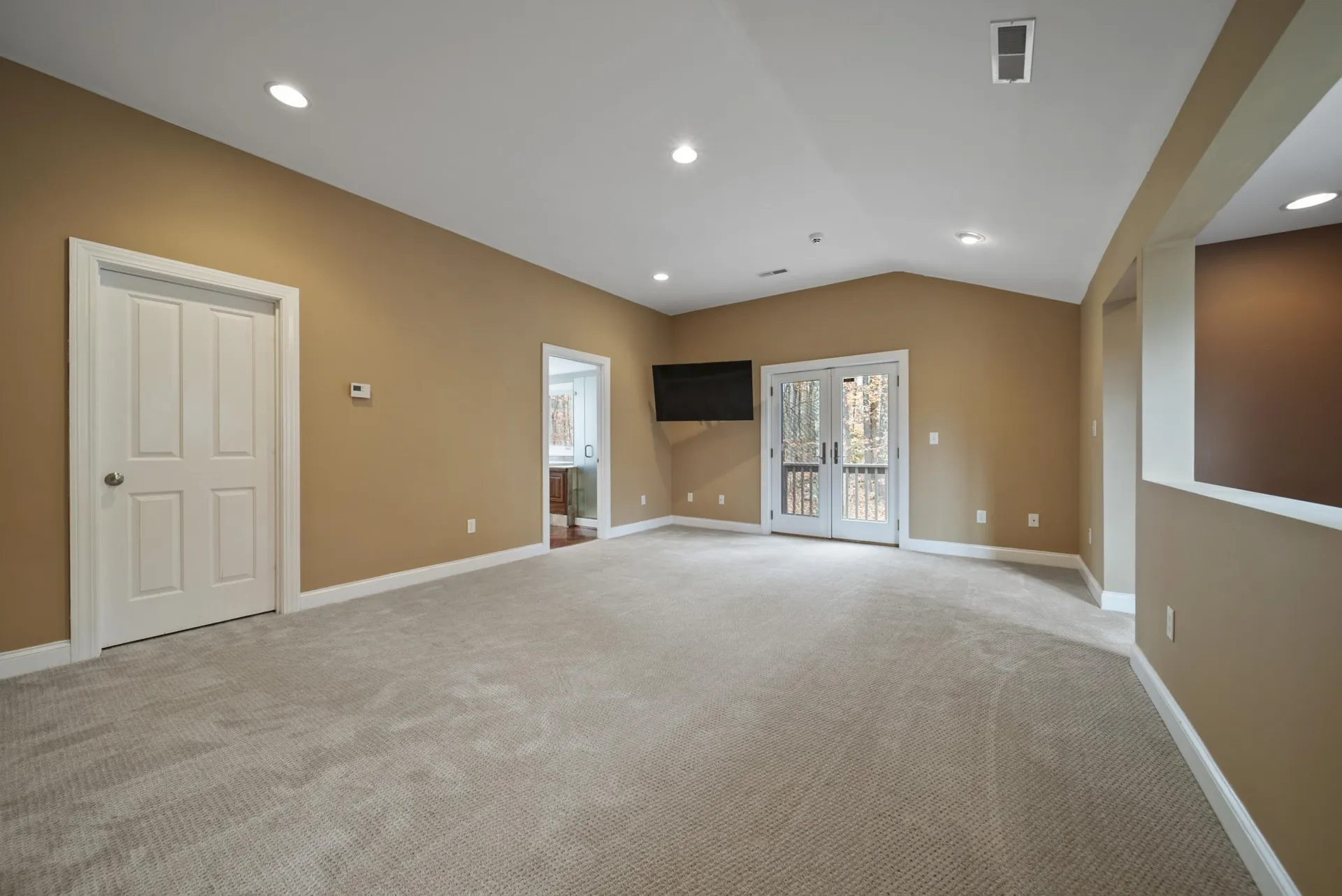 22 Winter Hill Road Goffstown NH 03045