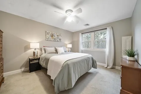 22 Winter Hill Road Goffstown NH 03045