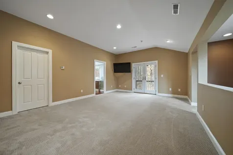 22 Winter Hill Road Goffstown NH 03045