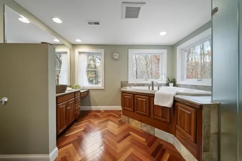 22 Winter Hill Road Goffstown NH 03045