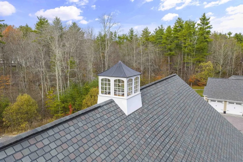 65 Lake Road Brentwood NH 03833
