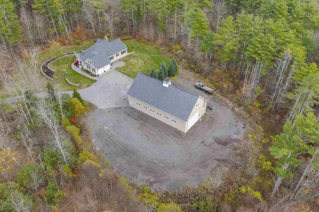 65 Lake Road Brentwood NH 03833