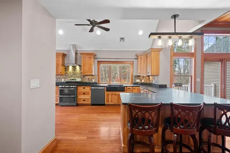 65 Lake Road Brentwood NH 03833