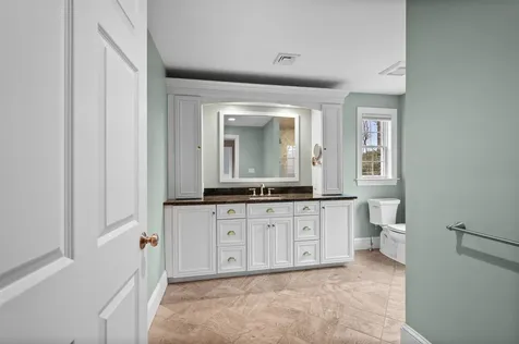 65 Lake Road Brentwood NH 03833