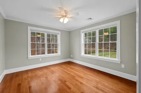 65 Lake Road Brentwood NH 03833