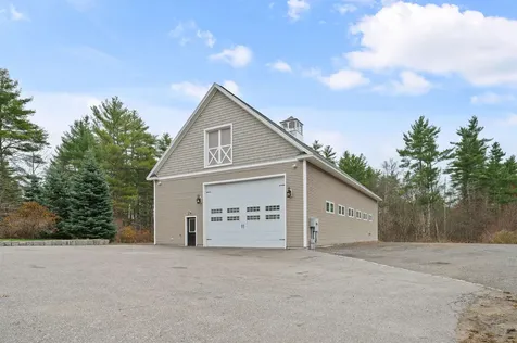 65 Lake Road Brentwood NH 03833