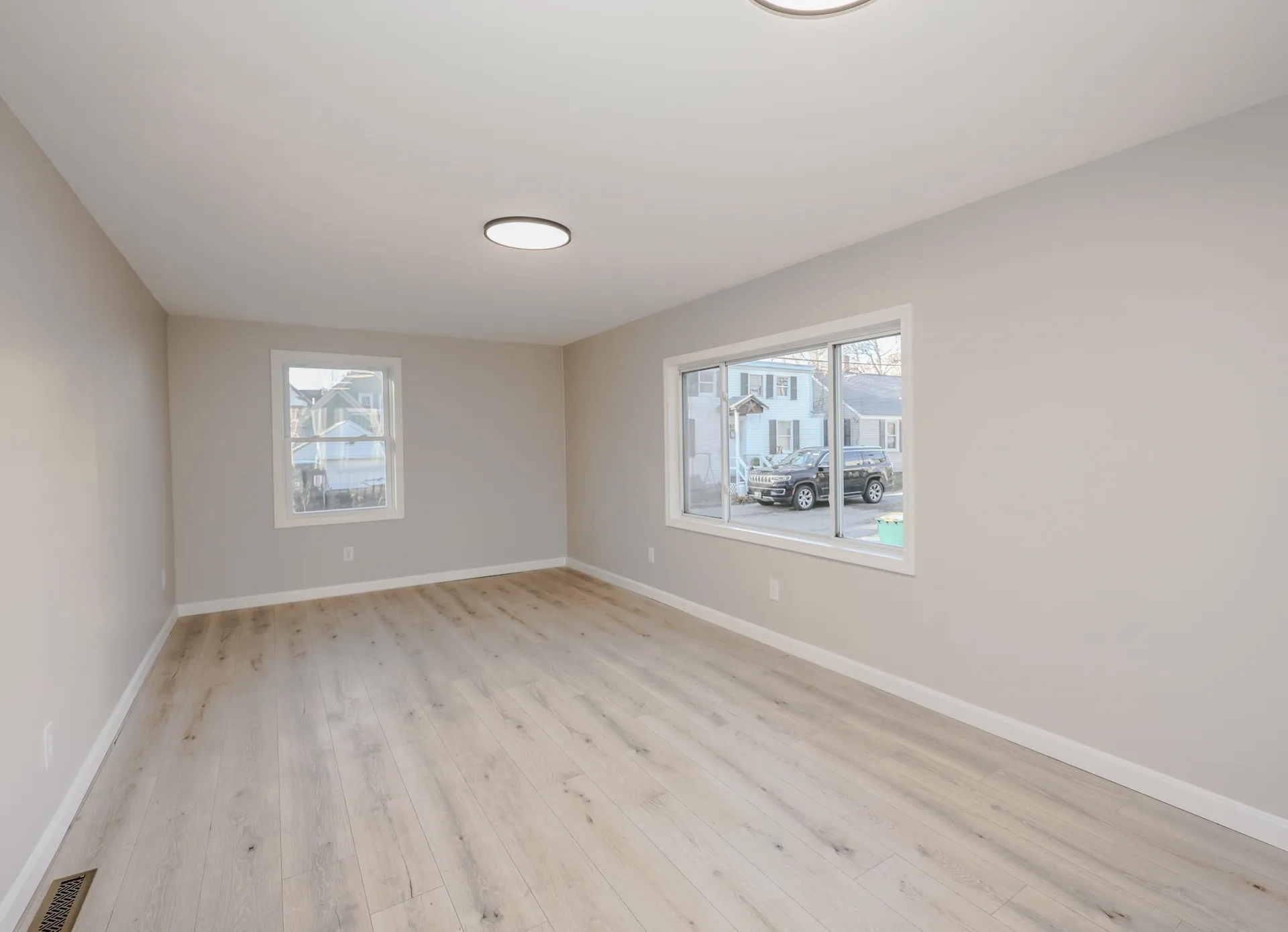 10 Sarah Court Rochester NH 03867