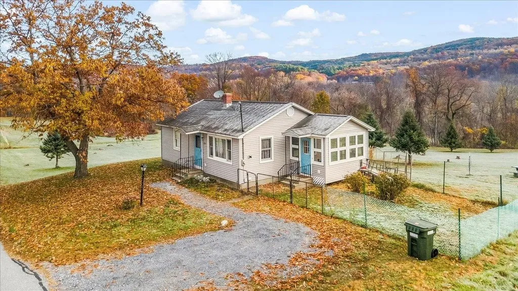 555 Northwest Hill Road Pownal VT 05261