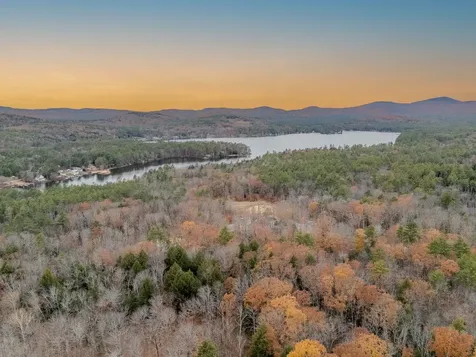 Mountain Road Gilmanton NH 03837