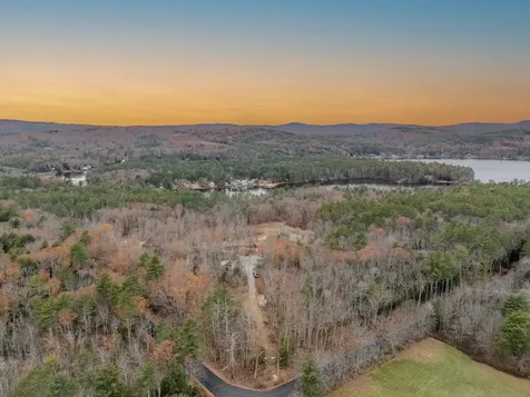 Mountain Road Gilmanton NH 03837