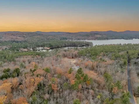 Mountain Road Gilmanton NH 03837