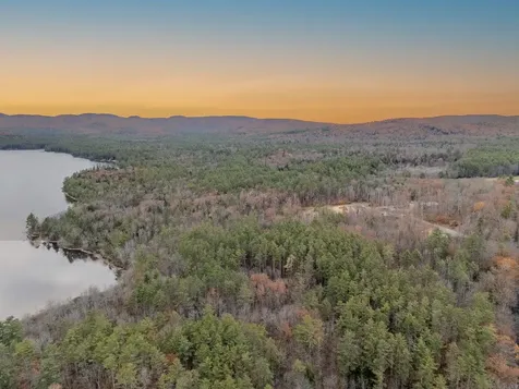 Mountain Road Gilmanton NH 03837