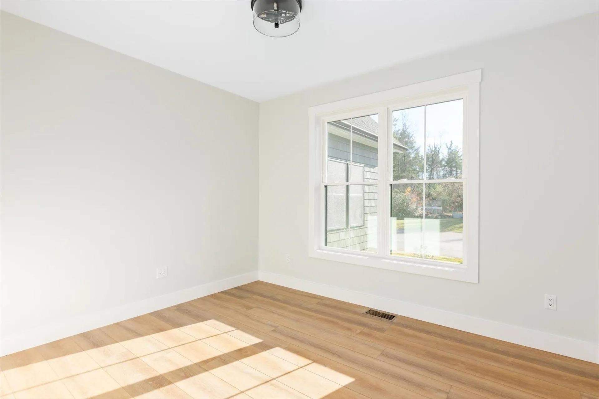 18 Roberts Drive Jaffrey NH 03452