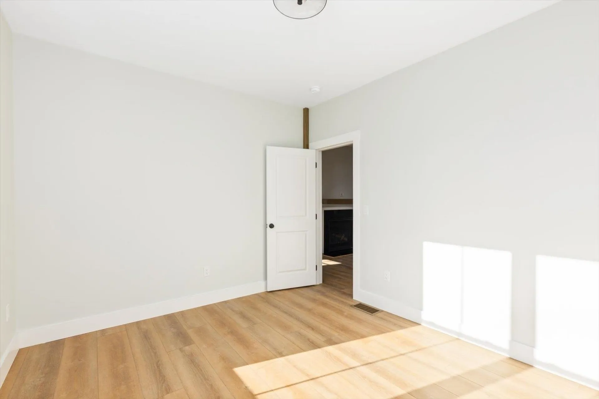 18 Roberts Drive Jaffrey NH 03452