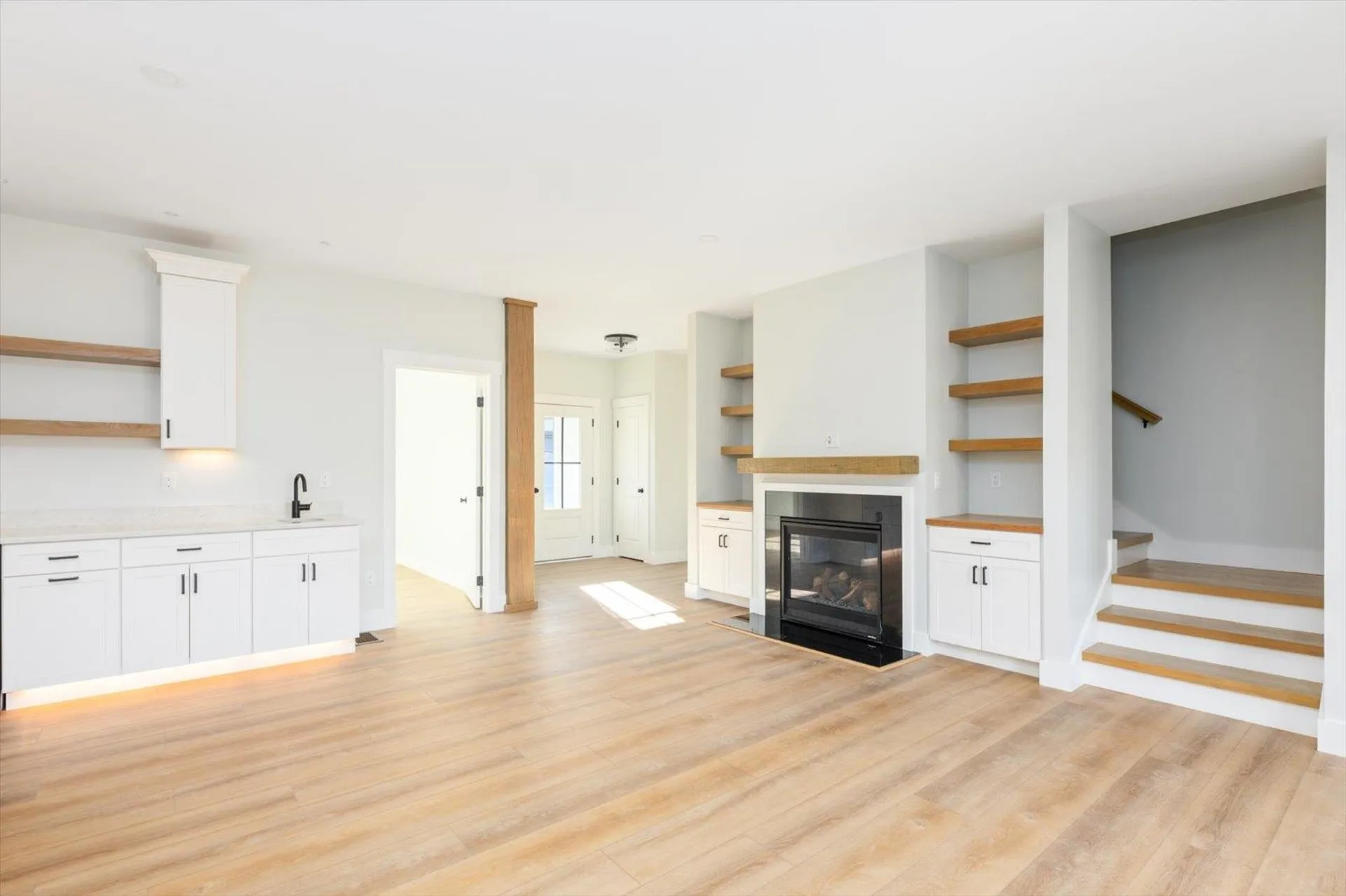 18 Roberts Drive Jaffrey NH 03452