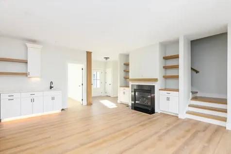 18 Roberts Drive Jaffrey NH 03452